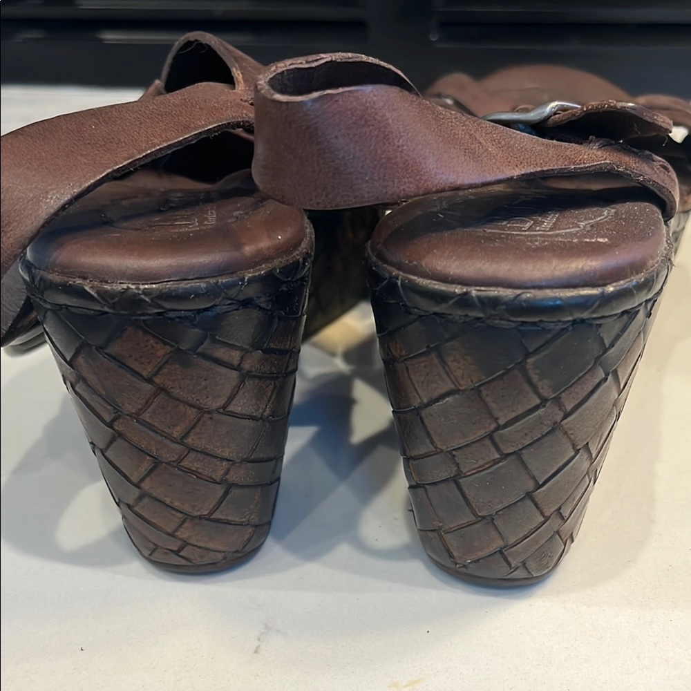 BORN Brown Leather Sandals with Buckle - Picture 4 of 4